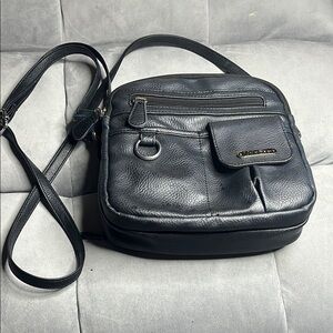 “Multi Sac Cross Body Purse”